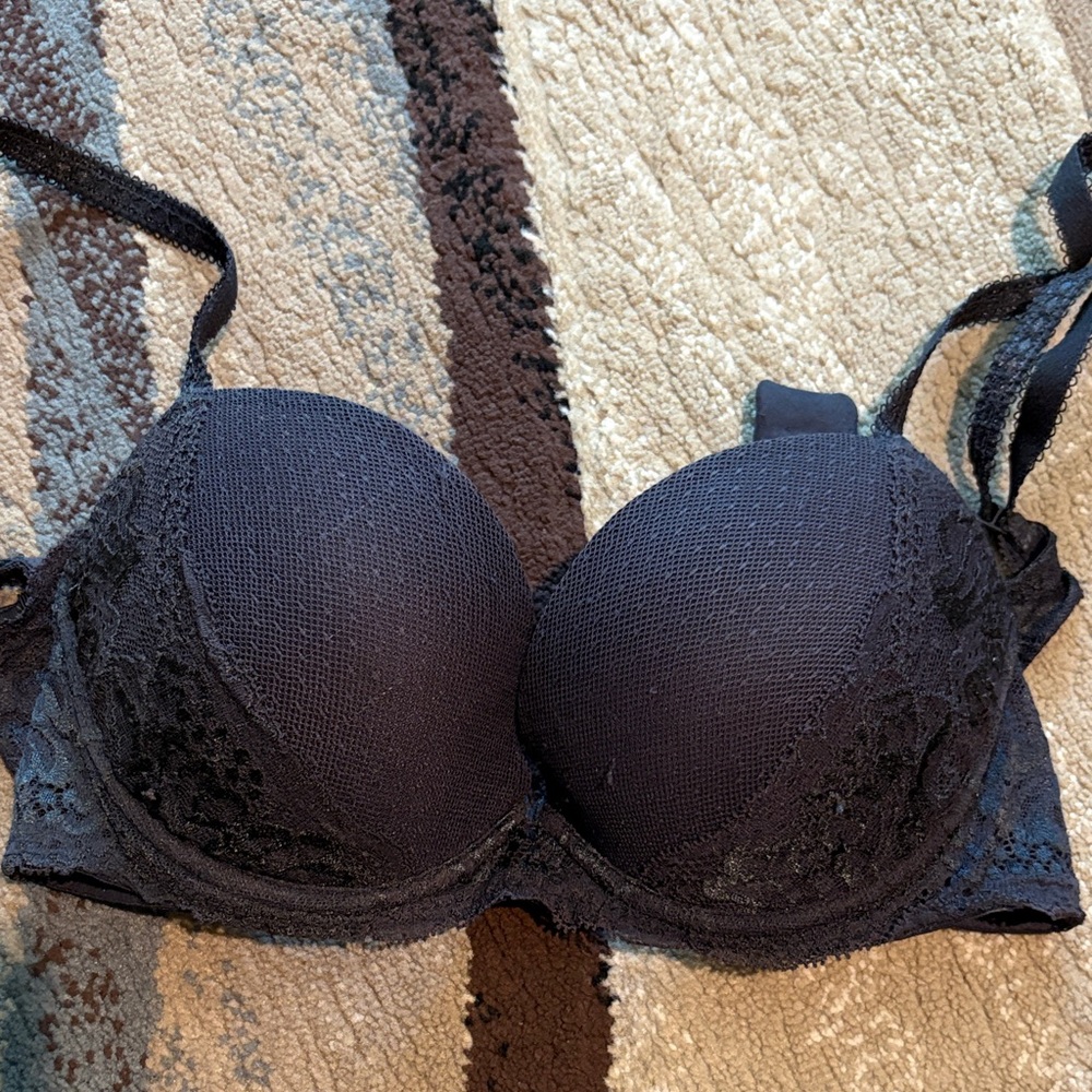 Simone Perele Elegant Black Lace Bra